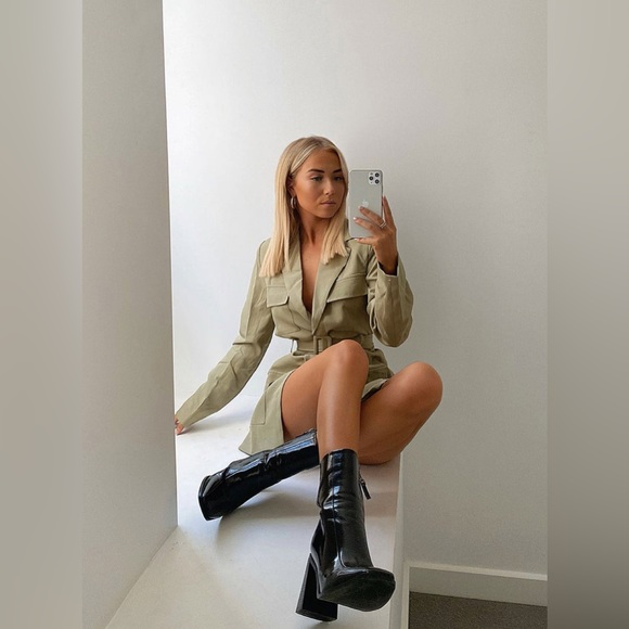 LIONESS Blazer / Dress - Picture 4 of 14